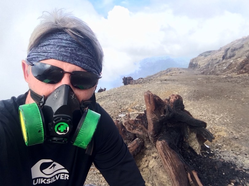 volcano, Gunung Ijen, Ijen Crater, sulphuric gas, Terry Donohue, Java, Indonesia, active volcano