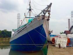 Bugi Schooner, Tanjung Perak, Surabaya, Java, Indonesia, Terry Donohue
