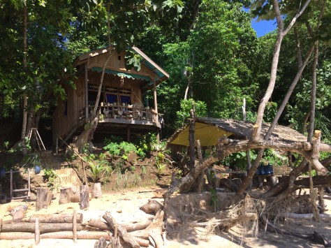 paradise, beach paradise, beach, Bandas, Banda Islands, beach shack, Robinson Crusoe, Pulau Hatta, castaway