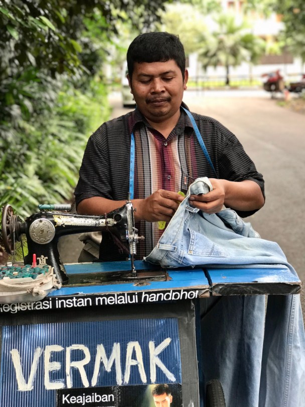 street vendors, jakarta, kaki lima, indonesia, street vendor, terry donohue, java